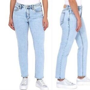 Seven7 Slim Straight Lightwash Jeans size 10